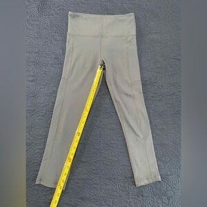 EUC Zyia light n tight 20” capris